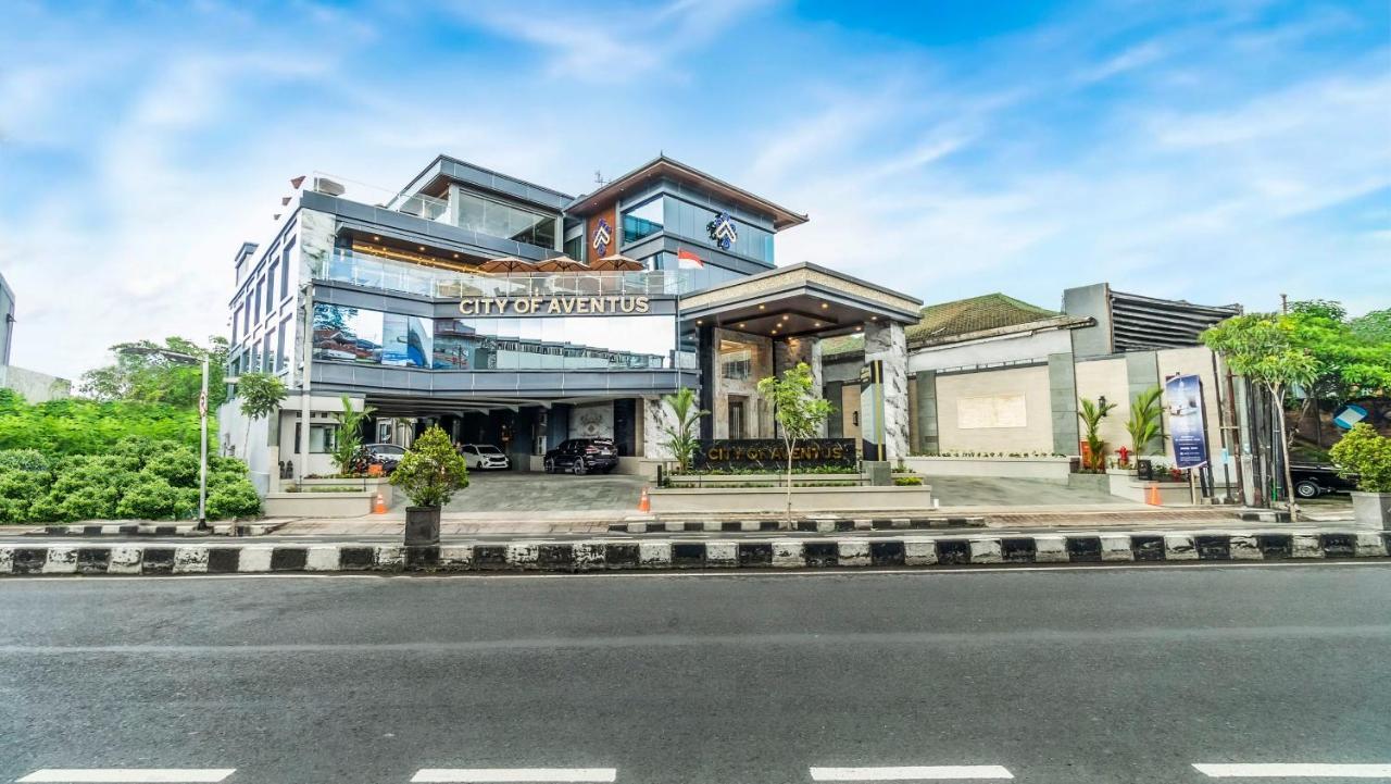 Pop! Hotel Teuku Umar Denpasar Exterior foto